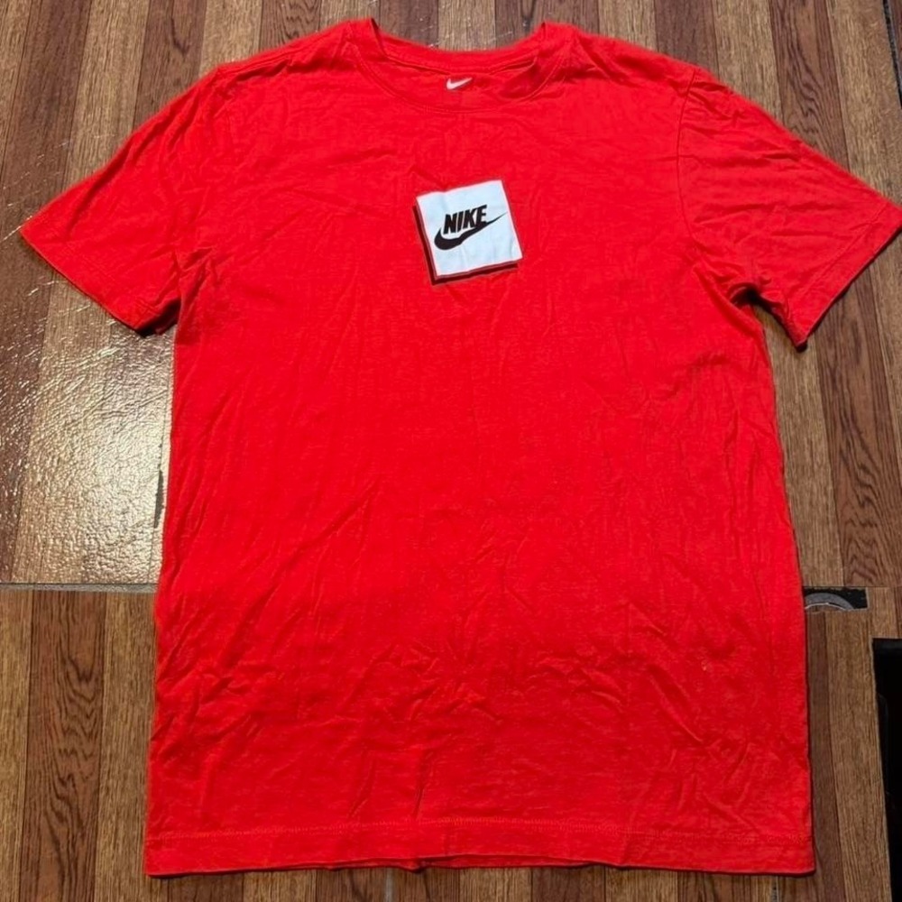 Nike Red Center Swoosh Graphic Retro Tech Sportswear Shirt Small
